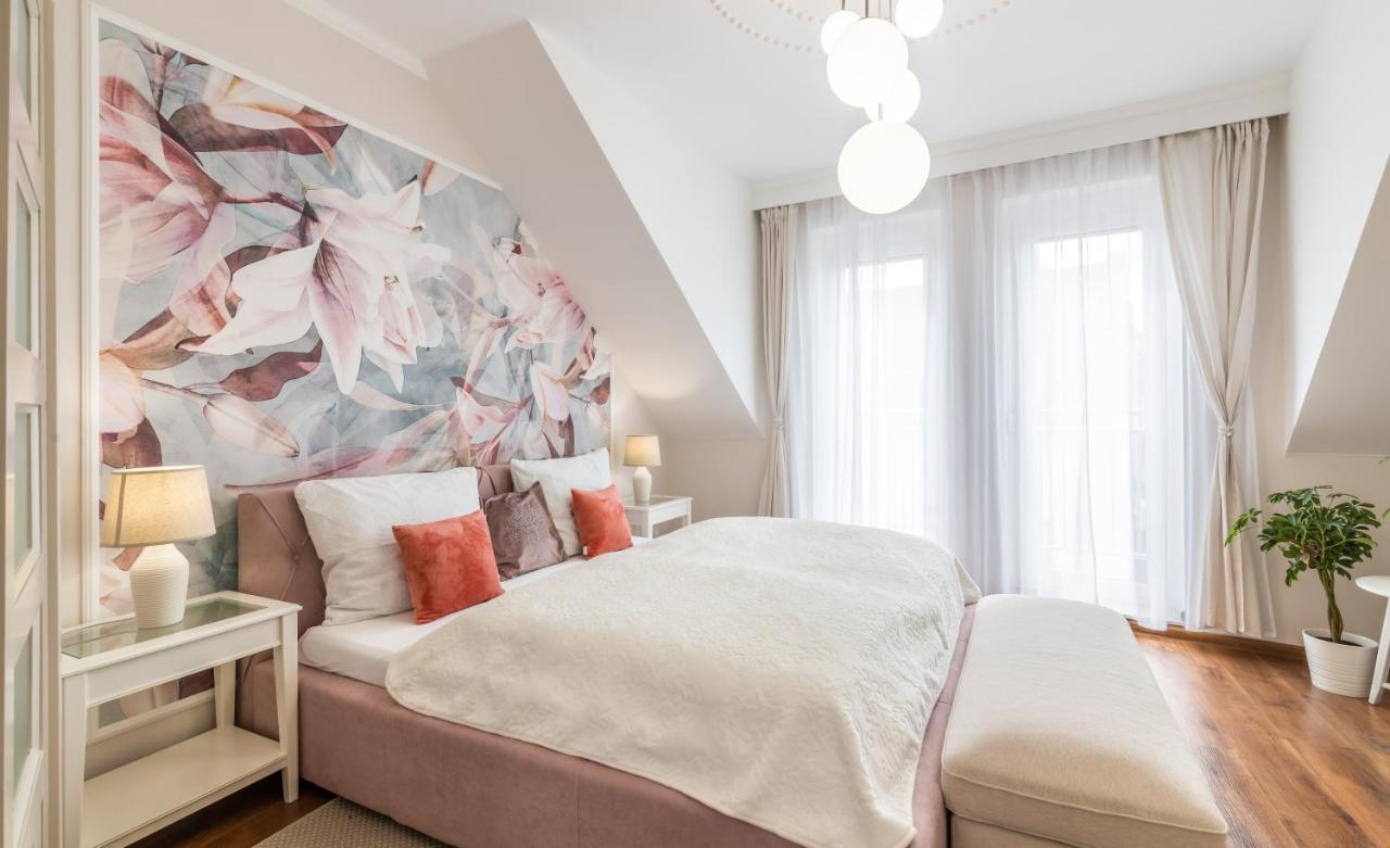 Monarchia Apartman Pearl Mosonmagyarovar Exterior foto